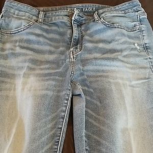 Slightly destroyed jegging